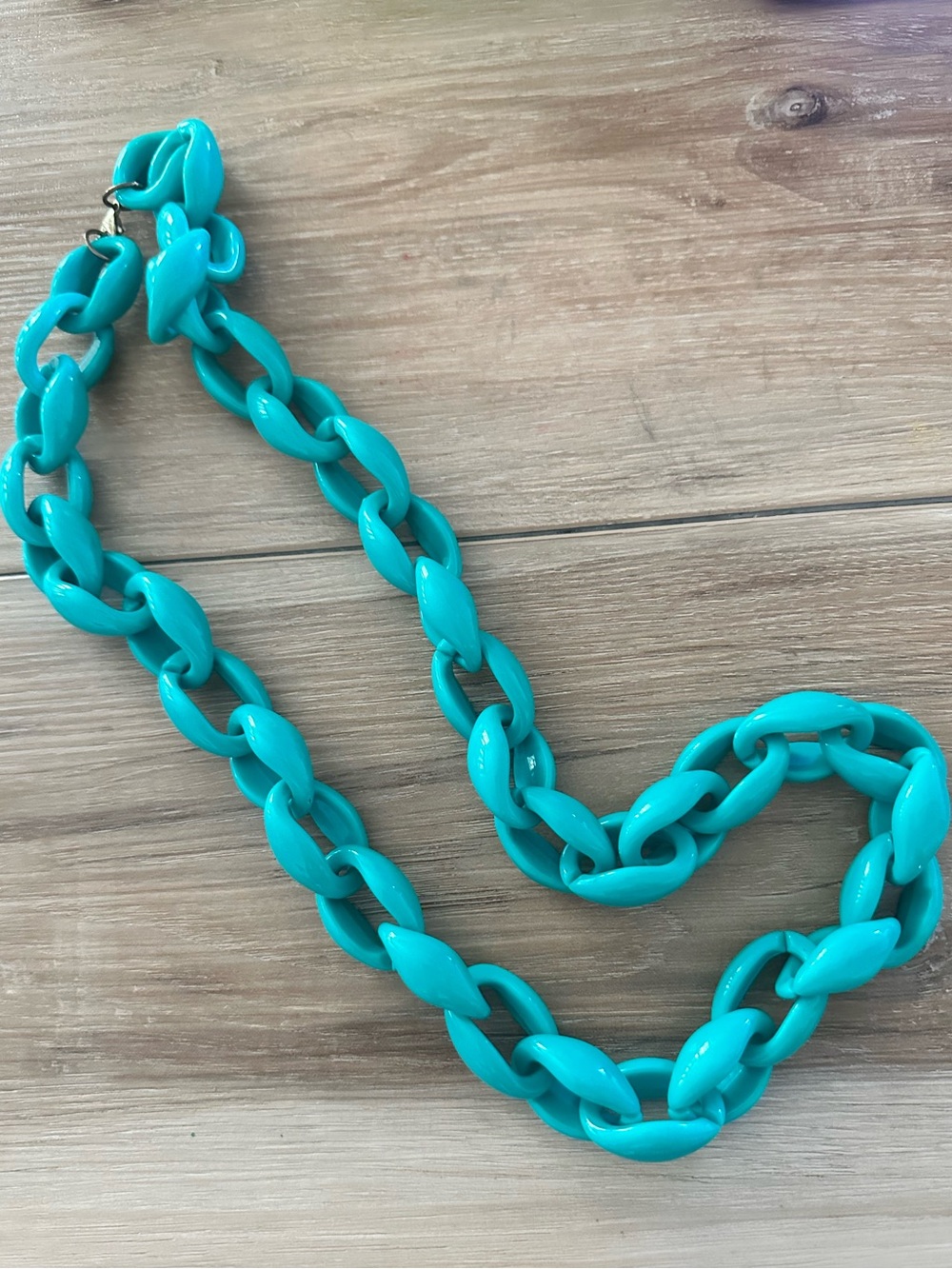 Monochromatic Chunky Vintage Plastic Link Necklace